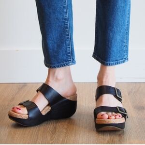 Kork-Ease Sandals Women 7 M Leather Upper Black